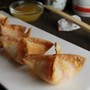 Menu55 - Smažené taštičky 4ks, plněné krabí tyčinkou a Philadelphia sýrem, maracujová omáčka (předkrm)