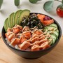 Menu55 - Poke bowl losos