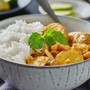 Menu55 - Massaman curry s rybou a mořskými plody, rýže, brambory, zelenina